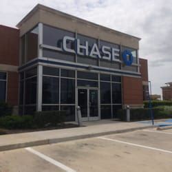 Chase bank fort worth tx - 53. 2. Aug 23, 2018. The worst bank and branch in Fort Worth. Employees all have major attitude problems. Closed my account due to multiple errors and extremely poor costumer service. Avoid this bank and especially this branch unless you have hours to spend fixing THEIR errors. Francisco R. Fort Worth, TX.